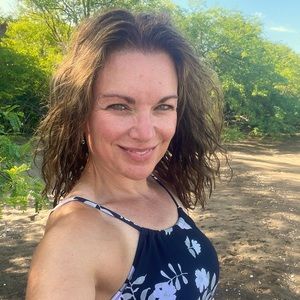 Meet your Posher, Julie